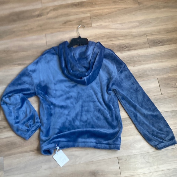 3/$45 LC Lauren Conrad Blue woobie hoodie soft comfy faux fur casual boho top M - Picture 9 of 17